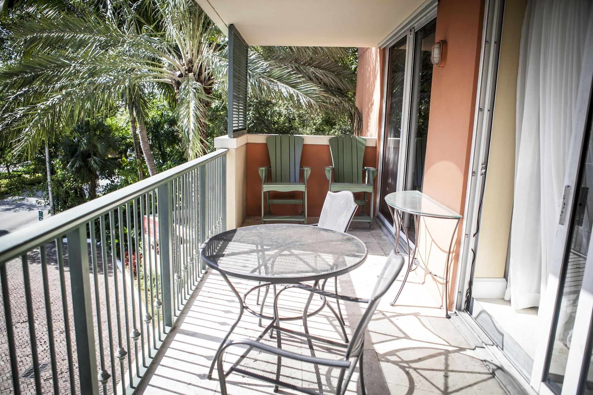 The Mutiny Luxury Suites Hotel Miami Exterior photo